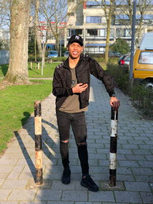 Quinton zoekt een Kamer / Studio / Appartement in Rotterdam