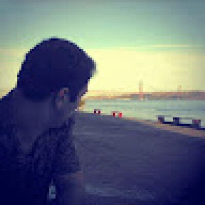 Francisco  is looking for a Room / Studio / Apartment / Rental Property in Rotterdam
