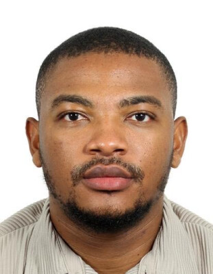 Emmanuel zoekt een Kamer / Studio in Rotterdam