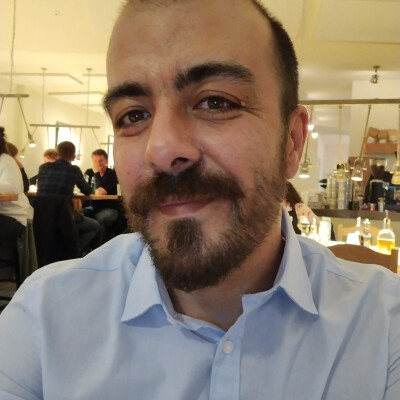 Carlo  is looking for a Room / Studio / Apartment / Rental Property in Rotterdam