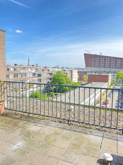 Groot dakterras op het zuiden